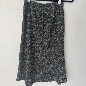 American Vintage Black Floral Midi Skirt with Ditsy Print